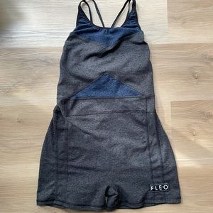 Fleo Singlet Charcoal/Blue Medium